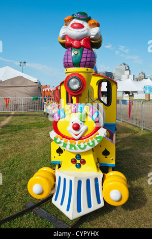 I ragazzi di treno all'annuale Grande Circus Parade, Milwaukee, Wisconsin. Foto Stock