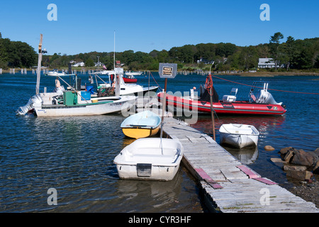 Piccolo porto di pescatori di Cape Neddick, Maine, Stati Uniti d'America. Foto Stock