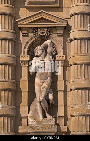 Captive slave da Michelangelo Buonarroti Italia Italiano Le Château de Chantilly Musee Condee regione Picardia Francia - Francese Foto Stock