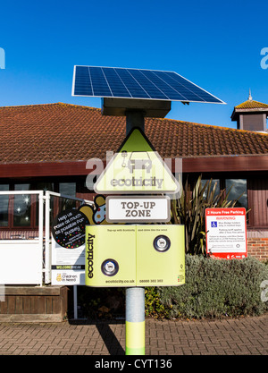 Ecotricity auto elettrica punto di carica in Taunton Dean Servizi sulla M5, Somerset, Inghilterra Foto Stock