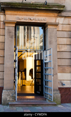 Ingresso principale all'Emporio Armani shop nella zona centrale di Glasgow, Scotland, Regno Unito Foto Stock