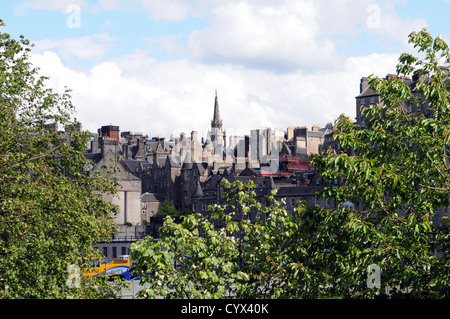 Vista sulla città vecchia, Edimburgo, Scozia Foto Stock