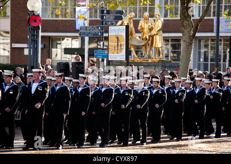 Il servizio del Ricordo in Millennium Square, Birmingham, Regno Unito. Foto Stock