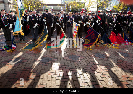 Il servizio del Ricordo in Millennium Square, Birmingham, Regno Unito. Foto Stock