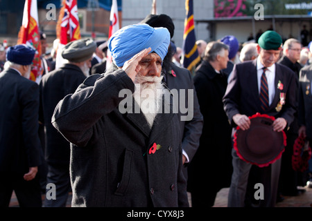 Il servizio del Ricordo in Millennium Square, Birmingham, Regno Unito. Foto Stock