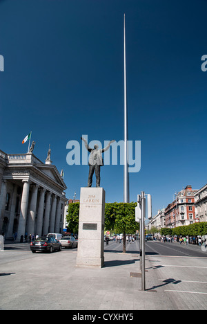 Jim Larkin e la guglia in O'Connell Street con Ufficio Generale delle Poste sulla sinistra. Unione Foto Stock