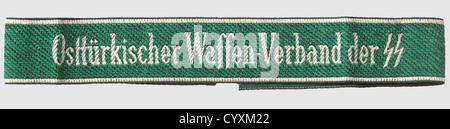 Sleeveband per il reggimento SS 'Osttürkischer Waffen-Verband der SS', per gli uomini arruolati, tipo BeVo intrecciato, filo bianco su banda verde (latino), non pubblicato. Lunghezza 39 cm. Molto raro,storico,storico,anni trenta,XX secolo,servizio segreto,servizio di sicurezza,servizi segreti,servizi di sicurezza,polizia,servizio armato,servizi armati,NS,nazionalsocialismo,nazismo,terzo Reich,Germania,utensil,attrezzatura,utensili,oggetto,oggetti,fermi,clipping,clipping,cut-out,cut-outs,fascismo,Nazi-available-Nazi-statistic-statistic,Additional-statistic-available-statries,non-available-Nazi-available- Foto Stock