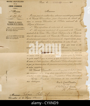 RESISTANCE ET FORCES FRANCAISES LIBRES,Gouverneur-Général Félix Eboué(1884 - 1944),Eugénie et Ginette Eboué,importante ensemble de documents. Diplôme de Compagnon de l'Ordre de la Libération('3ème modèle'),la Croix de la Libération ayant été décernée à Félix Eboué par décret du '29 Janvier 1941'(date manoscrite,ausi que le prénom,le nom et le numéro d'enregistrement du 741 la Grande de la Débédre de la à de la Gratie de la Gratière de la Gratière de la Gratière de la Gratière de la Gratière de la Gratière de la Gratière de la Gratière de la Grand Chancelier Claude Hettier de Boislambert et du secrétaire de l'Ordre Jules Murr,diritti-aggiuntivi-non-disponibili Foto Stock