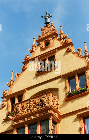 Casa di teste, risalenti al Rinascimento tedesco, Colmar, Alsazia, Francia Foto Stock