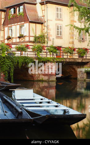 Barche a Little Venice, Colmar, Alsazia, Francia Foto Stock