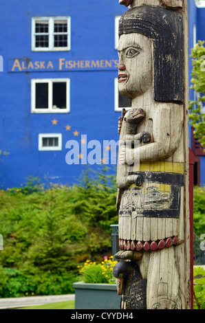 Il totem pole, Juneau, in Alaska. Foto Stock