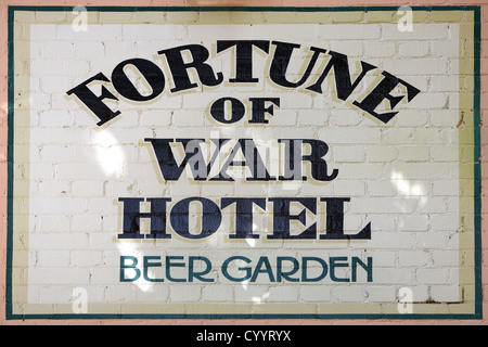 La fortuna della guerra Hotel; il più antico pub nelle rocce. Sydney, Australia. Foto Stock