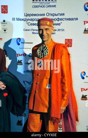 Nov. 11, 2012 - San Pietroburgo, Russia - Novembre 11,2012. Nella foto: artista inglese Andrew Logan assiste "Luci polari' Interantional Film Festival a San Pietroburgo, Russia. (Credito Immagine: © PhotoXpress/ZUMAPRESS.com) Foto Stock