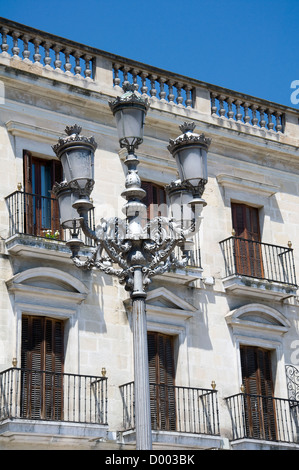 Lanterna decorativa en Plaza de Espana, Vitoria-Gasteiz, Paesi Baschi Foto Stock