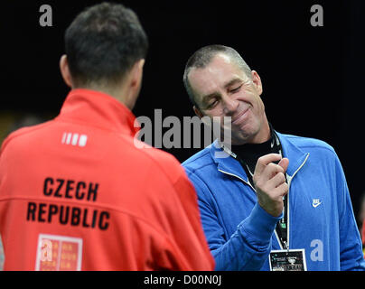 Praga, Repubblica Ceca. Il 13 novembre 2012. Ivan Lendl è visto durante il corso di formazione tecnica per la Coppa Davis finale match di tennis Repubblica Ceca contro la Spagna a Praga Repubblica Ceca, Martedì 13 Novembre, 2012. (CTK foto/Katerina Sulova) Foto Stock