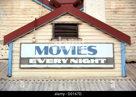 Patrimonio culturale Sun Foto movie theater realizzato di acciaio ondulato. Broome, Western Australia. Foto Stock