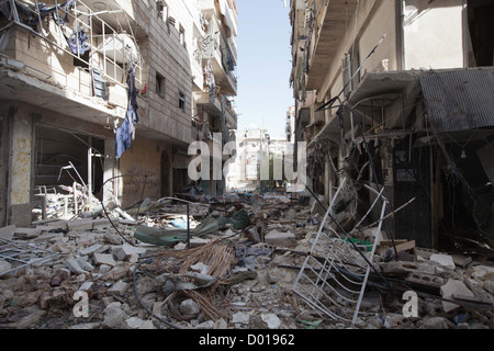 1 novembre 2012 - Aleppo, Siria: Street la distruzione in Sala Hedeen. Foto Stock