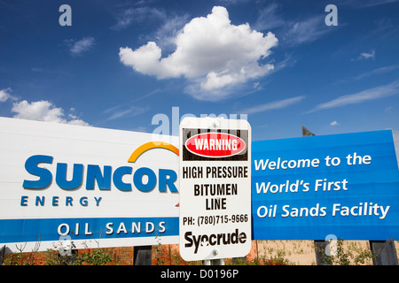 Suncor, uno dei principali tar sands compagnie petrolifere. Il tar sands sono il più grande progetto industriale del pianeta, Foto Stock