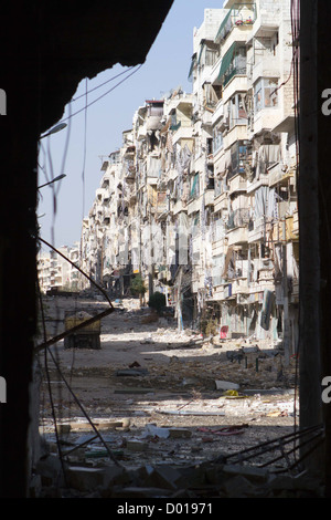 1 novembre 2012 - Aleppo, Siria: Street la distruzione in Sala Hedeen. Foto Stock