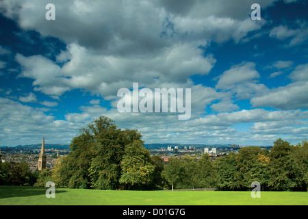 Cerca tra Glasgow e Campsie Fells da Queens Park, Glasgow Foto Stock