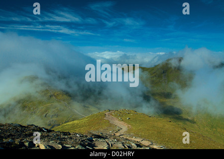 Il Munros di Beinn Ghlas e Meall Corranaich dal Munro di Ben Lawers, Perthshire Foto Stock