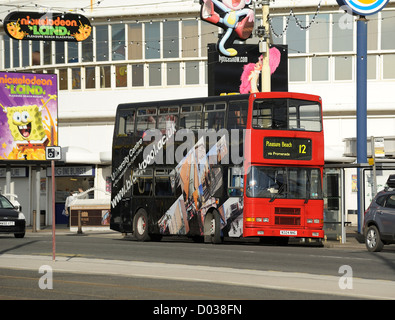 Double Decker bus Blackpool Lancashire England Regno Unito Foto Stock