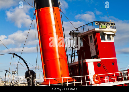 Per la navigazione marittima rimorchiatore Hercules ormeggiato nella Baia di San Francisco Foto Stock