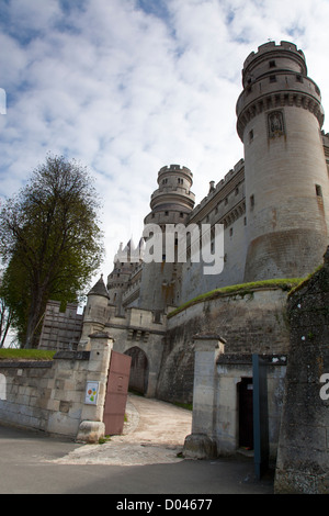 Château de Pierrefonds nel dipartimento Oise (Piccardia) della Francia. Foto Stock