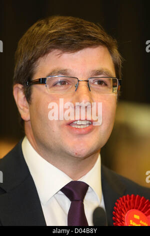 Corby, Northamptonshire, Regno Unito. Il 16 novembre 2012. Lavoro di ultimo MP Andy Sawford Corby By-Election,Corby, Northamptonshire. Credito: Tim Scrivener / Alamy Live News Foto Stock