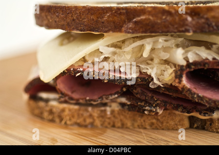 Roast beef sandwich di turbolenza sul pane di segale Foto Stock