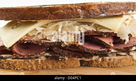 Roast beef sandwich di turbolenza sul pane di segale Foto Stock