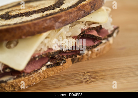 Roast beef sandwich di turbolenza sul pane di segale Foto Stock