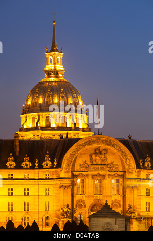 Twilight a Hotel les Invalides - veterani storico ospedale, Parigi Francia Foto Stock