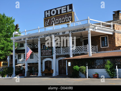 Historic El Rancho Hotel sul percorso 66 in Gallup, Nuovo Messico, STATI UNITI D'AMERICA Foto Stock