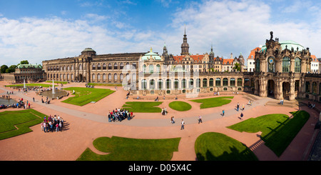 Panorama del palazzo Zwinger a Dresda Foto Stock