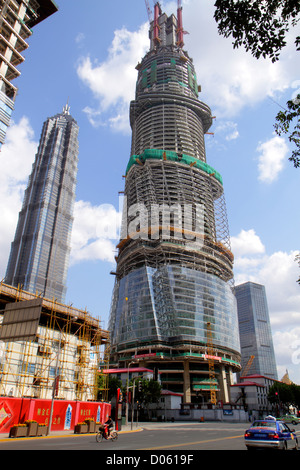 Shanghai Cina, cinese Pudong Xin Quinn Lujiazui Financial District, Lujiazui Ring Road, Shanghai Tower, sotto costruzione di cantiere nuovo costruttore, sup Foto Stock