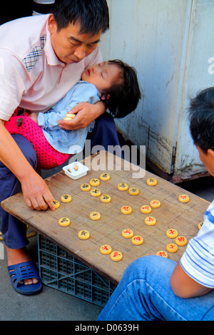 Shanghai Cina, Huangpu District, Dongtai Road, shopping shopping shopping negozi di vendita di mercato, negozi di negozi business, antiquariato, collezionismo Foto Stock