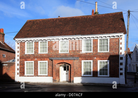 Del XVII secolo con cornice in legno costruito in mattoni, St Martin's House Il Grade ii Listed è un edificio Chichester England Regno Unito Foto Stock