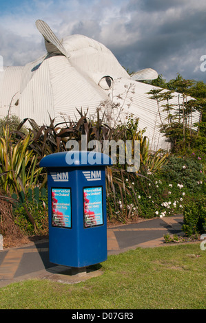 Tirau Big Dog Informazioni I-SITE Visitor Centre conformata come una grande ondulati sheep dog Foto Stock