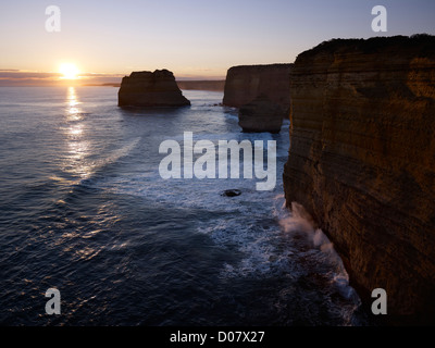 I famosi dodici Apostoli su Victoria's Great Ocean Road Australia Foto Stock