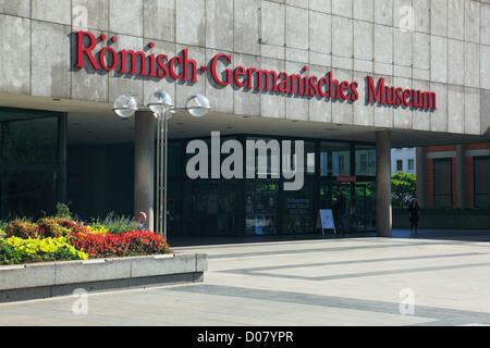 Museo Roemisch-Germanisches am Roncalliplatz in Koeln am Rhein, Renania settentrionale-Vestfalia Foto Stock