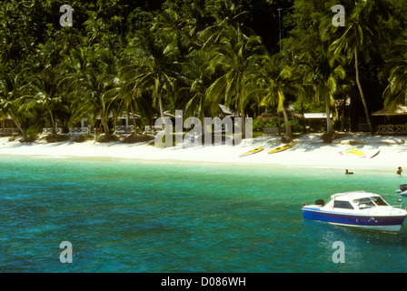 Rawa Island,sulle spiagge contornate di palme, sabbia bianca,Scuba diving, snorkeling,rilassante sulla costa Est della Malaysia,sul Mare della Cina del Sud Foto Stock