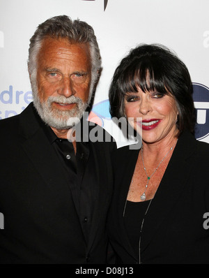 Jonathan Goldsmith con mia moglie Barbara Goldsmith CHLA il primo Grayson annuale della Fondazione regalo detenuti del Casa Del Mar Santa Monica, Foto Stock