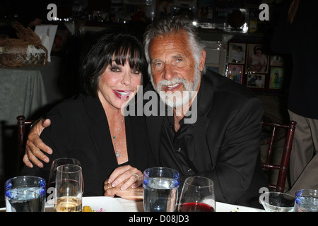 Jonathan Goldsmith con mia moglie Barbara Goldsmith CHLA del primo annuale di Grayson dono della Fondazione ha organizzato presso la Casa Del Mar - all'interno di Santa Foto Stock