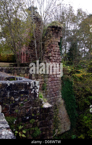 Rimane Roslin Castle a Roslin Glen, Midlothian, Scozia. Foto Stock