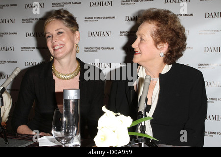 Sharon Stone e Dorothy Stone Sharon Stone lancia la sua collezione Damiani che benefici in discesa la benna al Beverly Foto Stock