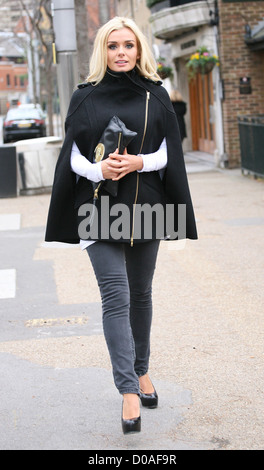 Katherine Jenkins lasciando la ITV Studios di Londra - Inghilterra - 23.11.10 Foto Stock