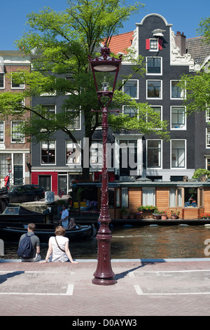 Canale di Amsterdam accanto alla casa di Anna Frank (Prinsengracht) Foto Stock