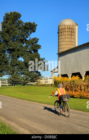 Mennonita ai bambini di andare a scuola nella Shenandoah Valley della Virginia, Stati Uniti d'America Foto Stock