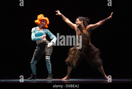 UK premiere di 'Panorama' da parte di Philippe Decouflé Azienda DCA, a Sadler's Wells Theatre di Londra. Foto Stock